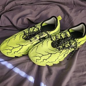 Bronax shoes